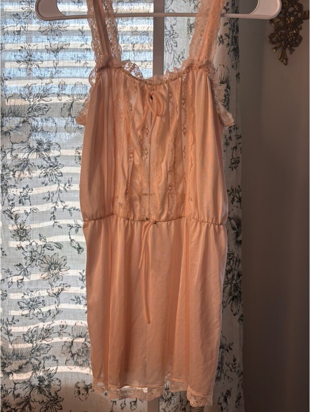 Vintage Late 1970s / Early 1980s Peach Nylon Nightgown